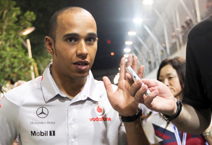 Lewis Hamilton hajritkulása 
